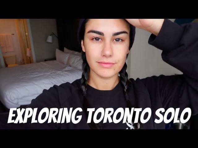 Exploring Toronto Solo | Daily Vlogtober