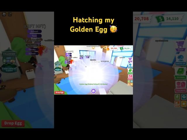 Hatching Golden Egg in Roblox Adopt Me!  #roblox #adoptme
