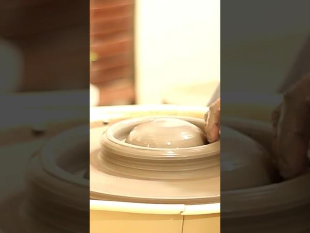 [陶芸 動画 ろくろ]電動ろくろで2重構造バーニャカウダポットを作る#shorts#ceramic #pottery