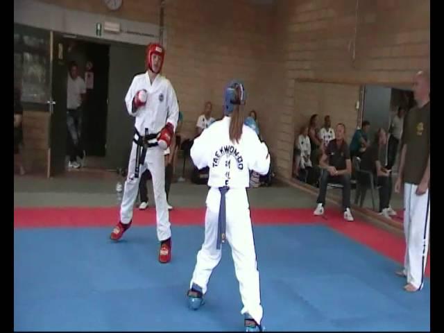 HWA RANG Taekwon DO - Anthony-Leen Sparring 3