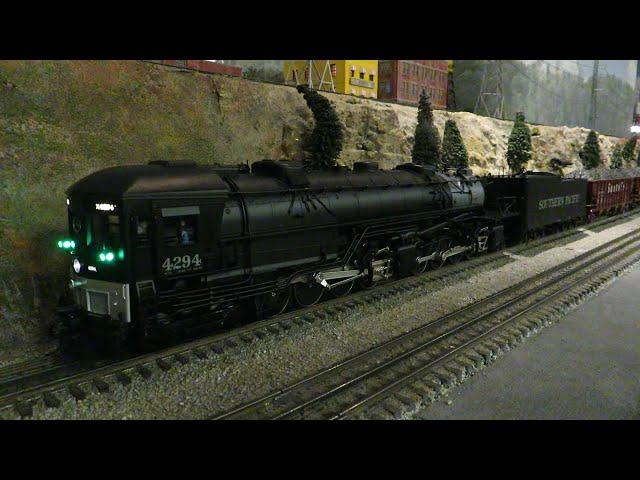 San Diego 3 Railers Lionel Southern Pacific AC 12 action; July 10th, 2022