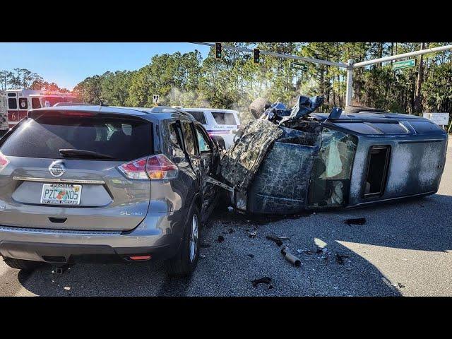 TWO CARS TOTALED IN CRASH