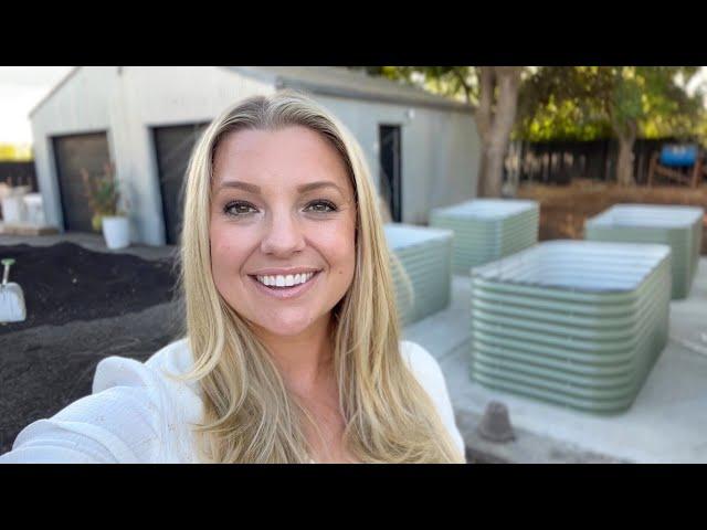 Setting Up My New Raised Beds!  (The Color is PERFECTION) :: Vego 9 in 1 Extra Tall Garden Beds