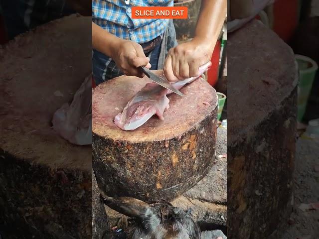  SUPER MUTTON CUTTING SKILLS BY BHAI  ZAM BAZAAR  #muttoncuttingskills #shorts #muttonrecipe