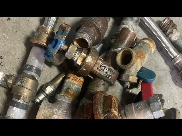 (How To) Turn Brass Into Cash. Scrapping with Grandpa.