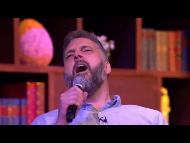 Iain Lee Singing The Monkees on Celebrity Game Night