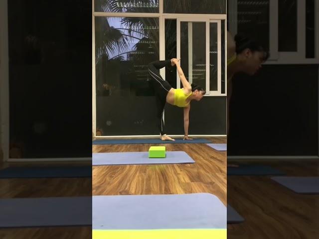 Đứng bằng 1 chân và 1 tay - part 4  | Standing on 1 leg and 1 hand | Practice with me