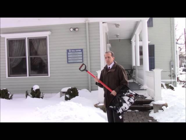 How To Prevent Back Pain From Snow Shoveling