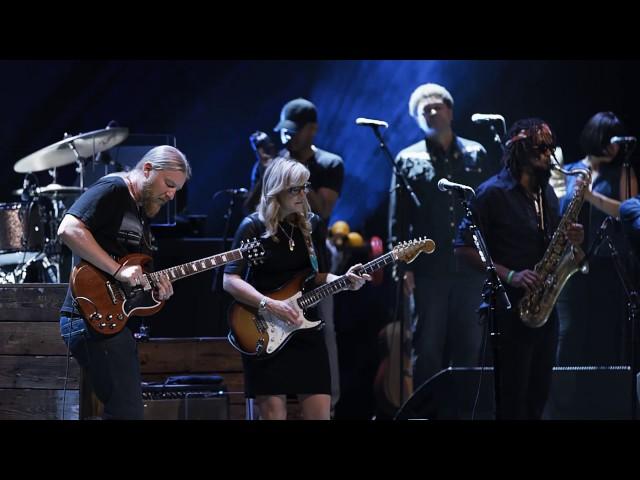 Tedeschi Trucks Band - "Keep On Growing" - Live From The Fox Oakland