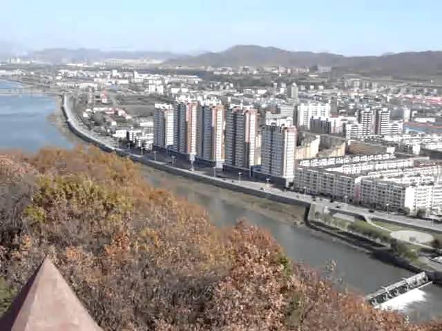 Tonghua City Panorama - Autumn