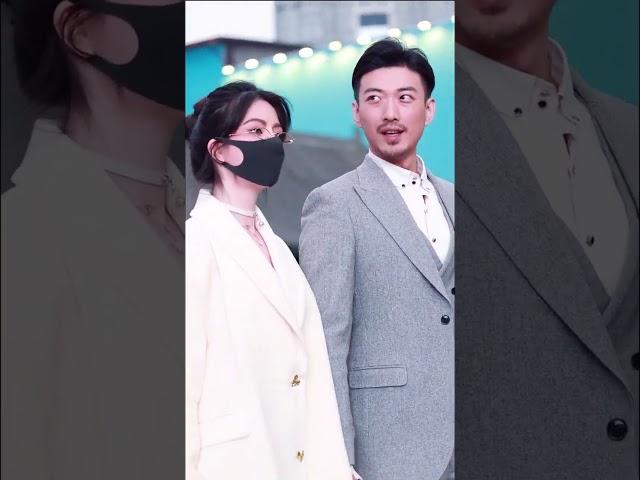 【華仔成都街拍】|時尚街拍|Couple outfit|每次看到這對情侶都好生羨慕，希望他們可以執子之手與子偕老！#shorts