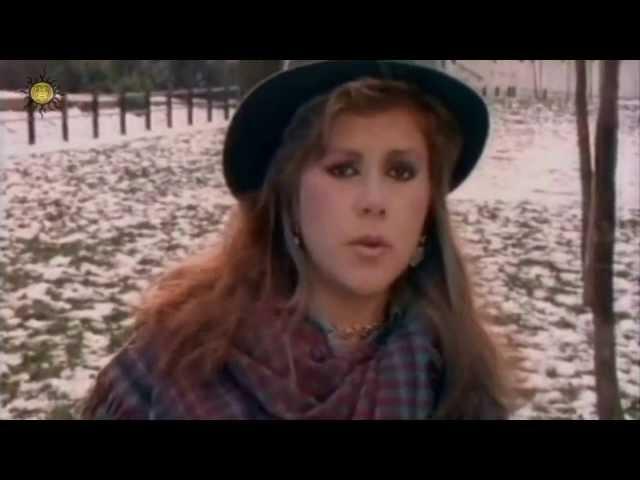 Kirsty MacColl - A New England