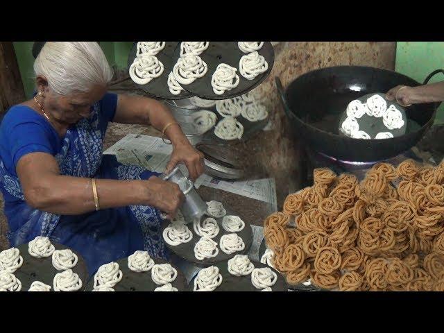 Grandma making old Staley Yummy Murukulu | Janthikalu | pindi vantalu