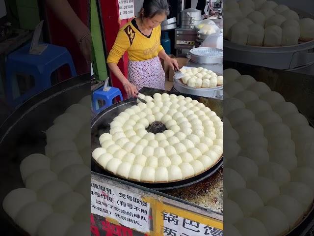 阿姨说。。。它在馒头届没有对手。。。 #面食 #特色小吃 #乐山美食 #chinastreetfood #streetfood #chinafood #shorts