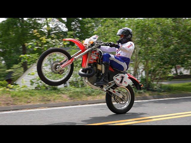 STREET LEGAL HONDA CR500R ON THE HIGHWAY