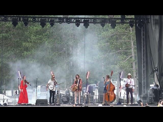 Molly Tuttle Golden Highway Blue Ox 06-29-2024