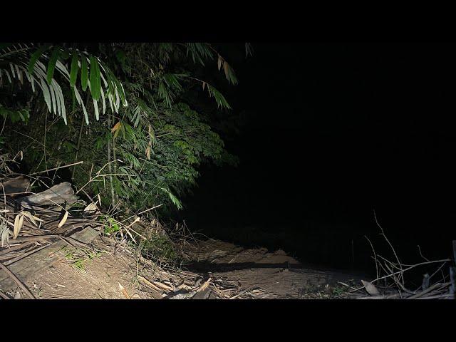 JARANG ORANG LEWAT SINI - JALUR KERAMAT RAJA GHOSI