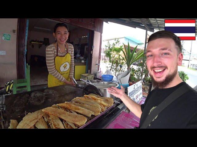 We Found The BEST Coconut Pancakes In Thailand 