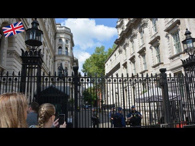 10 DOWNING STREET: HOME OF THE BRITISH PRIME MINISTER! (4K)