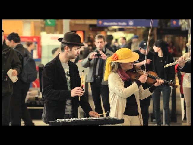 Staged Flashmob – Carmina Burana am Westbahnhof Wien | Volksoper Wien