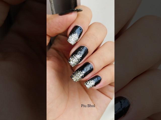 Black Glitter Nail Art Design #piubhol #nailart #youtubeshorts