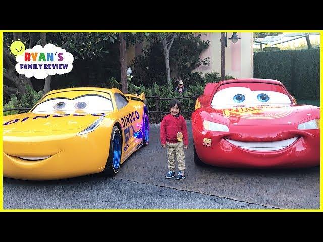 DisneyLand Amusement Ride and Giant Lightning McQueen!