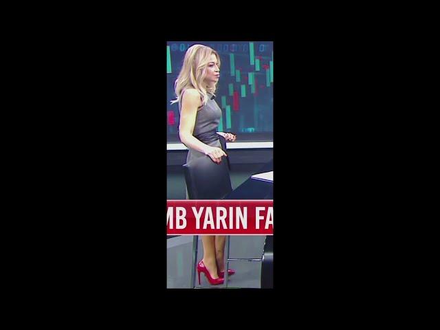 Turkish TV Presenter Ebru Baki Shoeplay #shoesoff#dipping#heelpoping#feet#turkish#tv#news#shoeplay