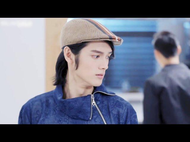 小受將總裁攻推向別的女人，總裁攻傷心離開！#bl #愛情 #男男 #同性戀