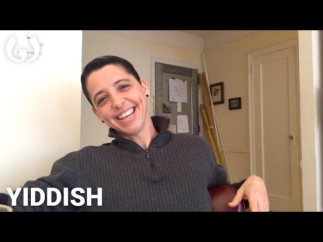 WIKITONGUES: Suri speaking Yiddish