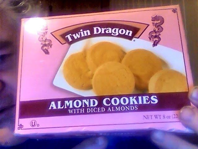 Twin Dragons Almond Cookies with Diced Almonds