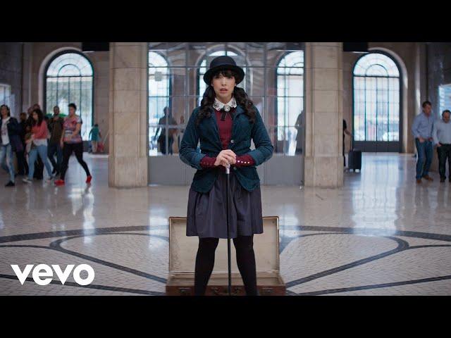 Indila - Parle à ta tête (Official Music Video)