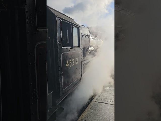 KWVR Steam Locomotive at Keighley Station 4k