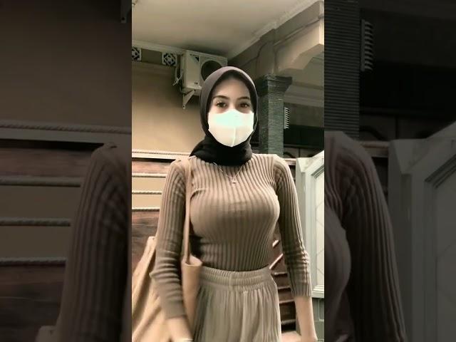 Jilbab Tiktok Transparan Gunung Gede Menonjol