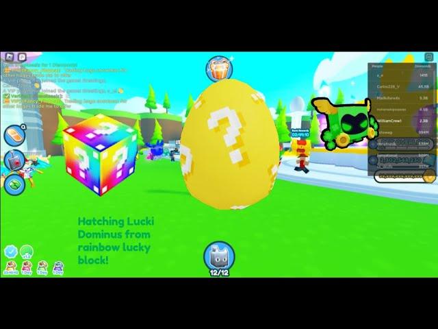 Breaking a RAINBOW LUCKY BLOCK and hatching a Lucki Dominus from it (Pet Simulator X)