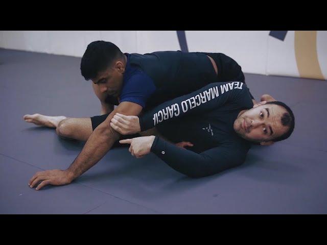 Marcelo Garcia: Elbow Push & Sit Up Escape vs Side Control