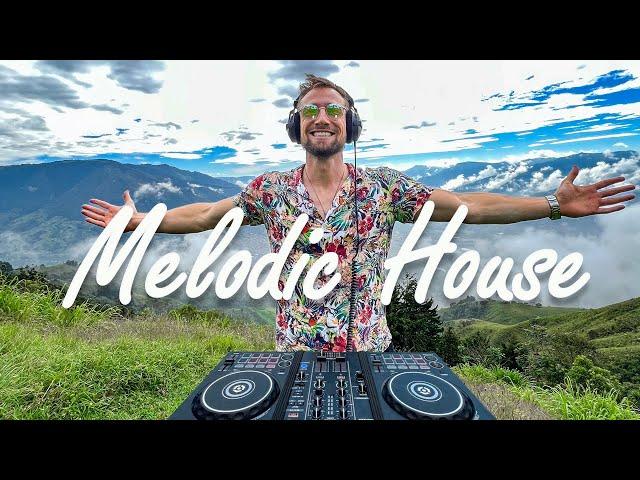 Melodic House Set with Paragliders (Lane 8, Lstn, Yotto, Nora En Pure, Sultan + Shepard)