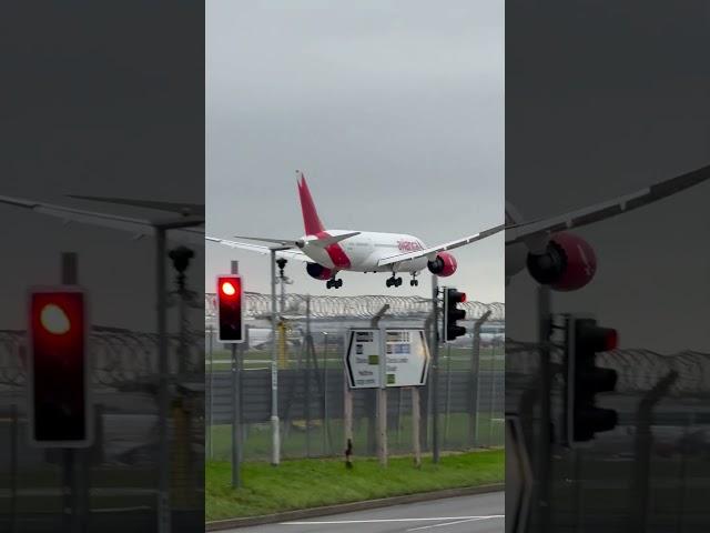 Heathrow Airport plane spotting #britishairways #aeromexico #virginatlantic #aviation #heathrow