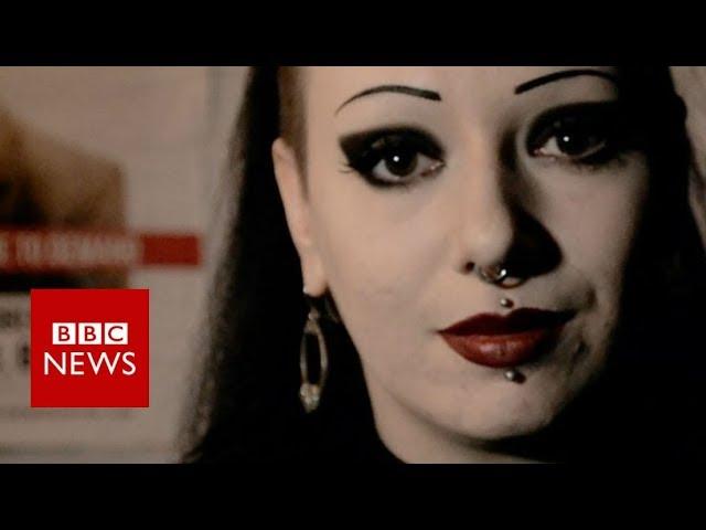 Toxic Tears on what it's like for her being a goth- BBC News