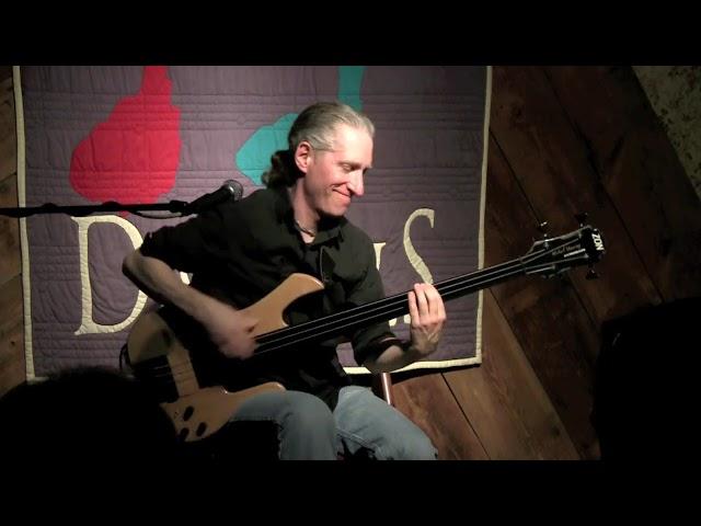 Michael Manring "The Enormous Room" live