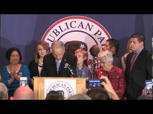 Sen. Chuck Grassley thanks his supporters