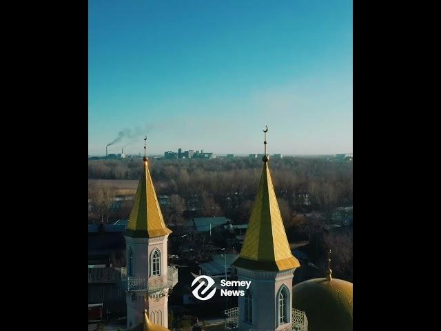 Двухминаретная мечеть в Семее