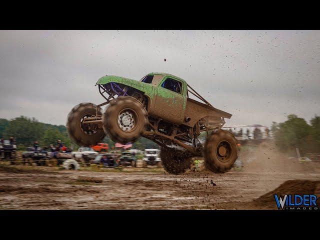 Mega Truck Racing @ Michigan Mud Jam