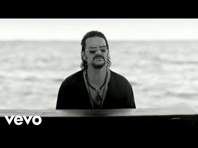 Ricardo Arjona - Quiero (Video)