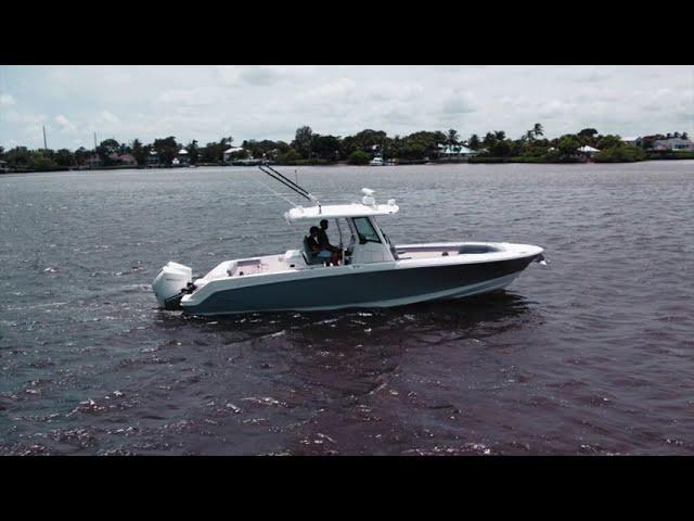 2023 Boston Whaler 330 Outrage For Sale - Sovereign Yacht Sales