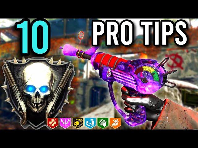 Top 10 Things ONLY PRO Zombies Players Do In Cold War Zombies!