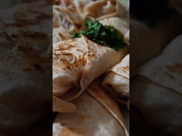 سندوتشات كرسبي وهوت دوج  طعمه لذيذ وسهله وسريعه التحضير#shorts
