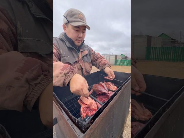Hot smoked duck and game / Утка и дичь горячего копчения #pandasakha #streetfood