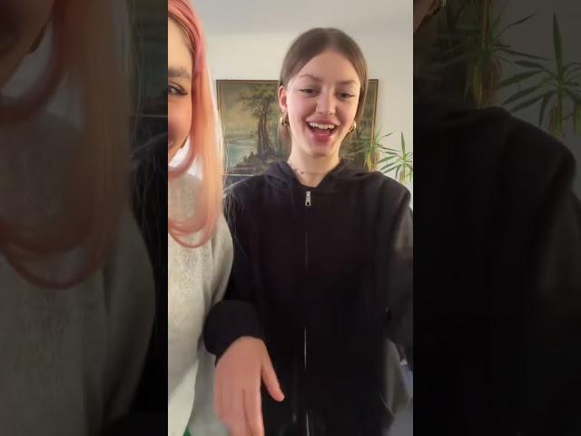 VERA E VIOLA - Wooooo!