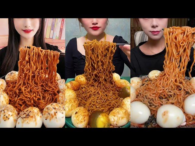 Chinese Mukbang:Spicy Noodles and Boiled Eggs