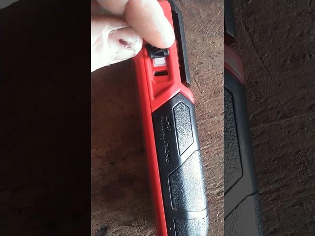 Review: Milwaukee Rover RedLithium USB LED Magnetic Work Light